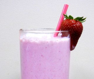 STRAWBERRY MYLKSHAKE